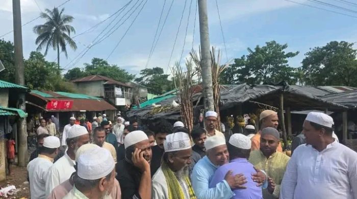 হোয়াইক্যংয়ে ধানের শীষের প্রার্থী শাহজাহান চৌধুরীর নির্বাচনী গণসংযোগ