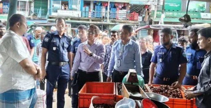 উখিয়ায় ভোক্তা অধিকারের অভিযানে ৬ প্রতিষ্ঠানকে ৪৫ হাজার টাকা জরিমানা